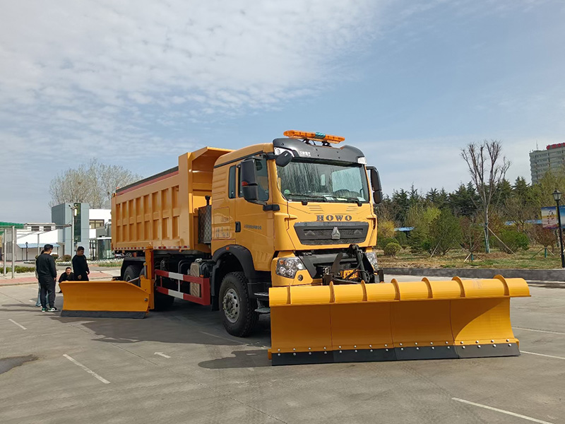 JYJ5257TCXF2型除雪車(chē)